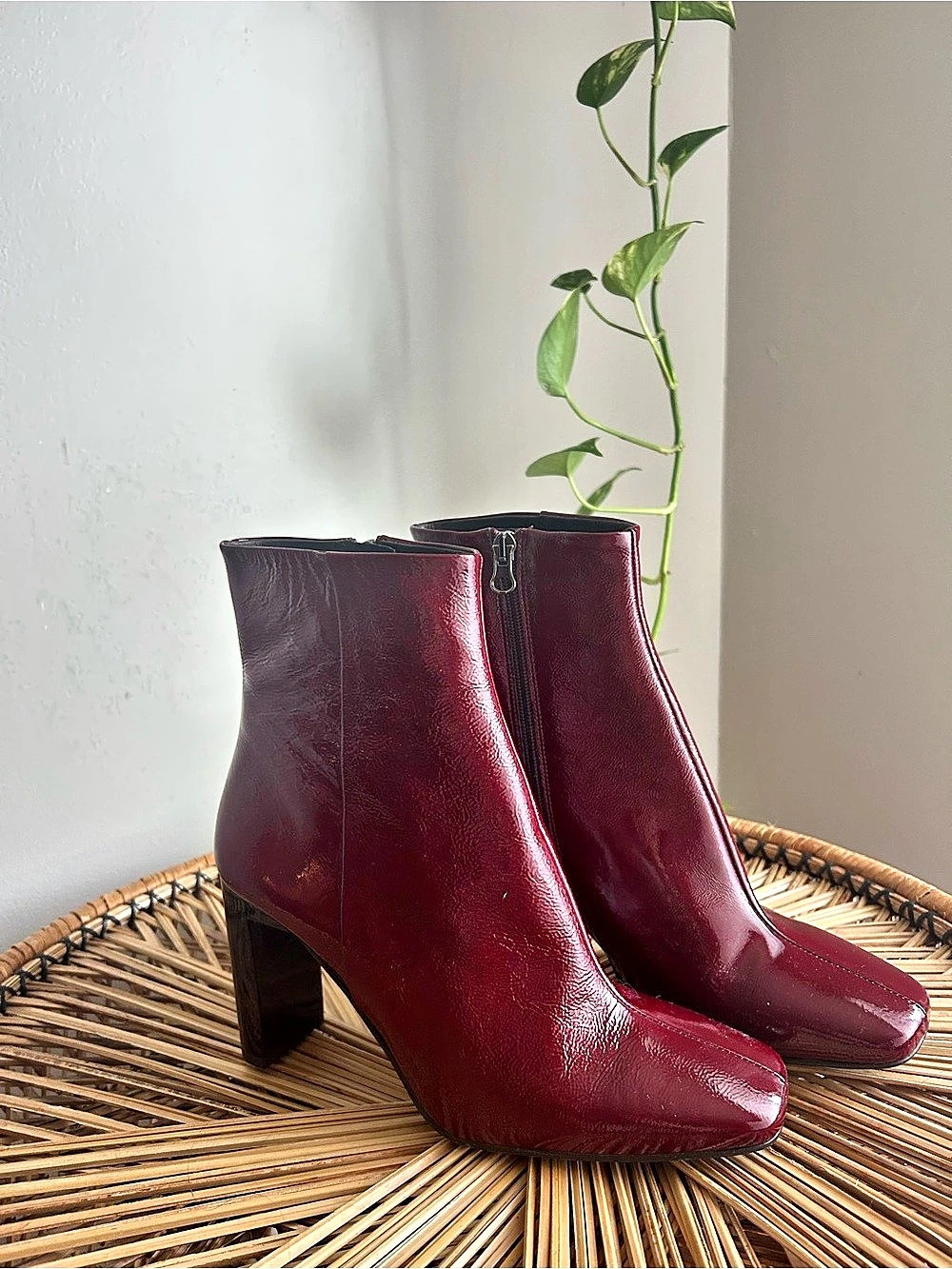 L'Intervalle Ankle Boots in Burgundy EU 39